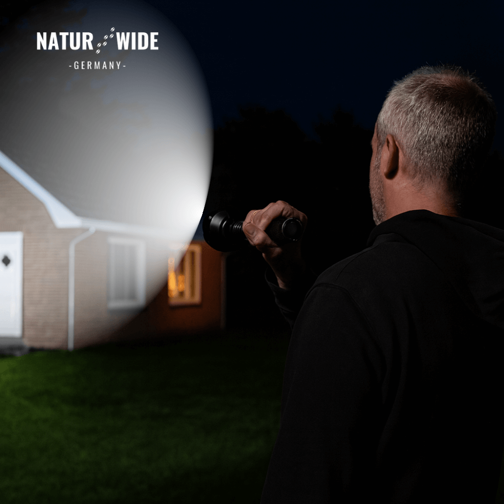Superlampe: LED-Taschenlampe, 2000 Lumen, Zoom – Ansicht 5
