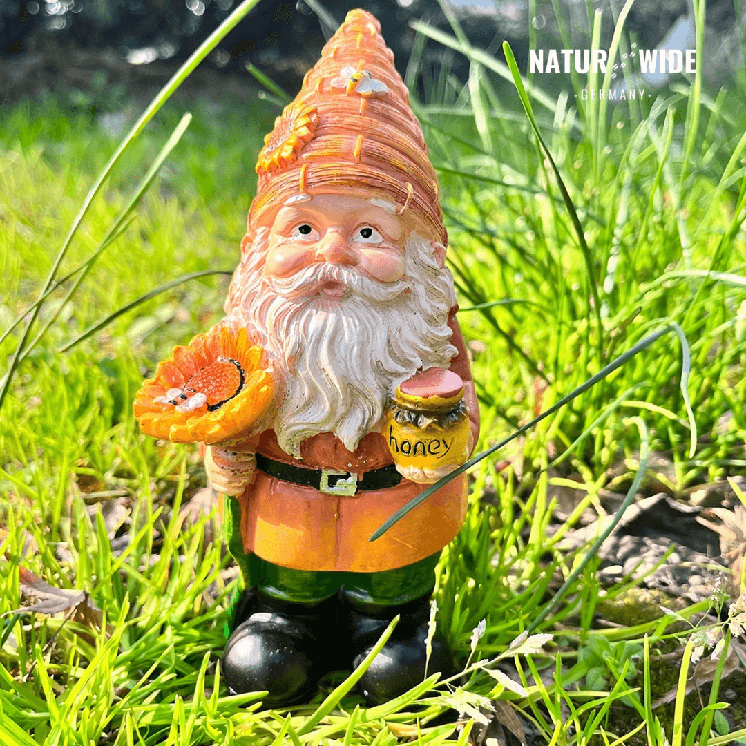 Gartenzwerg als Imker mit Sonnenblume & Honig – Ansicht 11