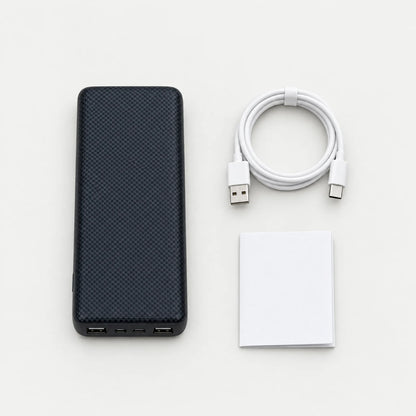 Lieferumfang: Powerbank, USB-Ladekabel und Bedienungsanleitung